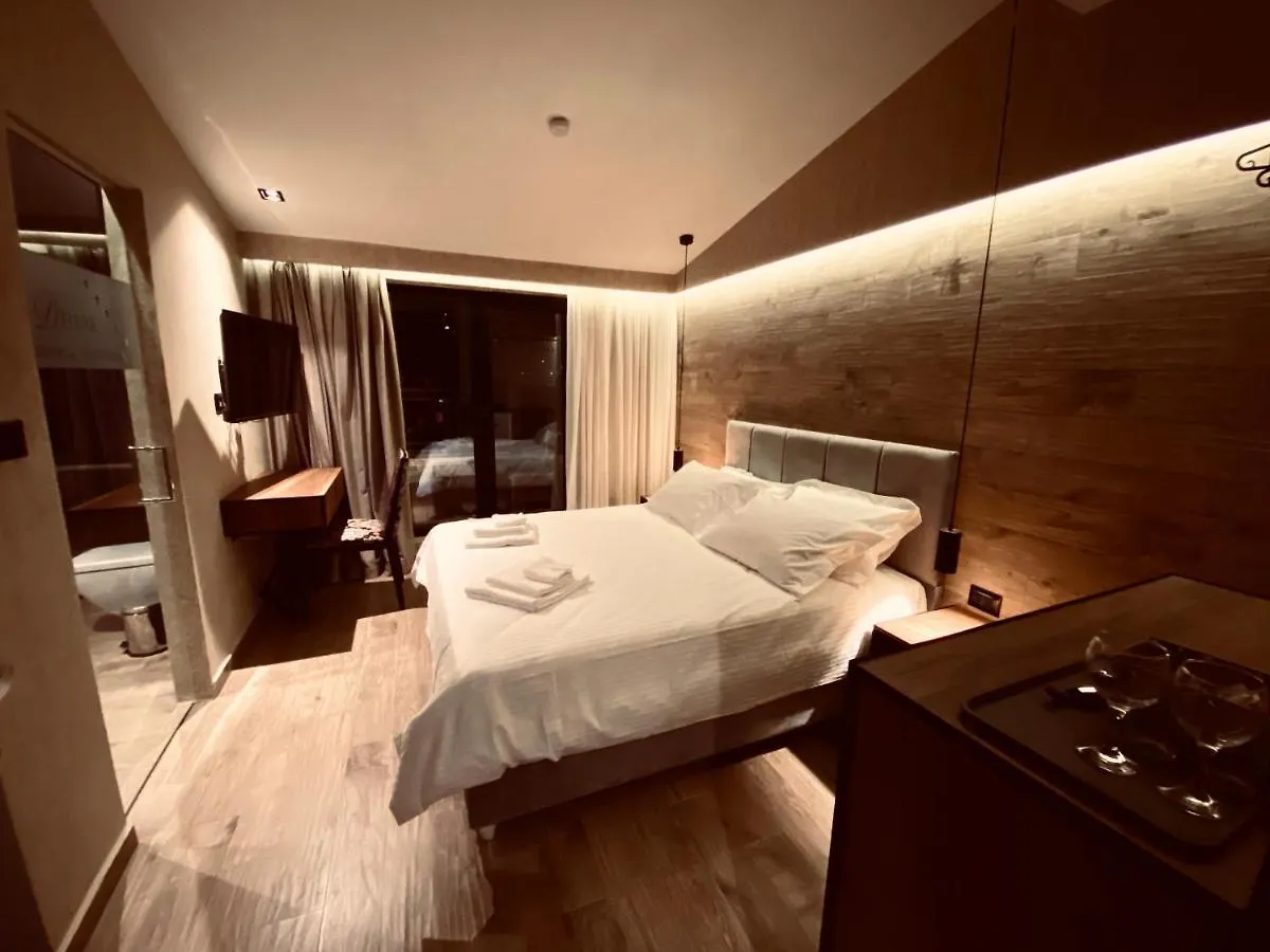 Deluxe Rooms In Blloku Area Tiran 0*,